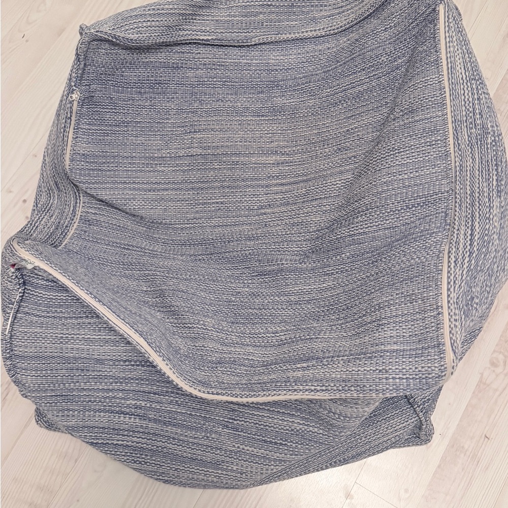 Fresh american annie selkes in outdoor Textured Blue Gray Pouf ottoman cover - Picture 3 of 5